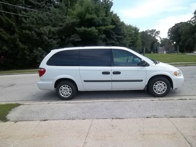 Dodge Grand Caravan 2005 photo 2