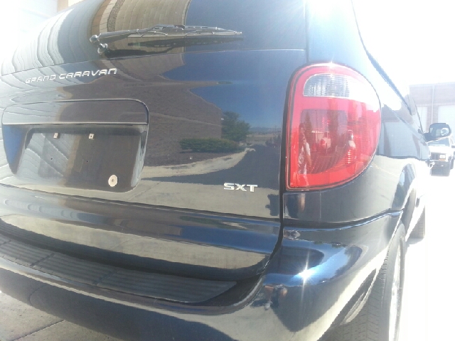 Dodge Grand Caravan 2005 photo 4