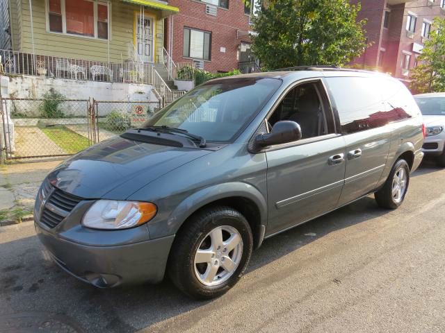 Dodge Grand Caravan 2005 photo 1