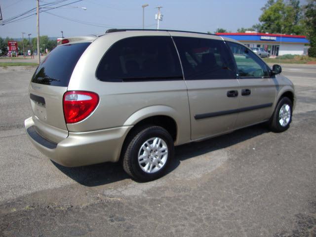 Dodge Grand Caravan 2005 photo 2