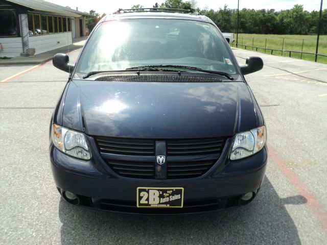 Dodge Grand Caravan 2005 photo 12