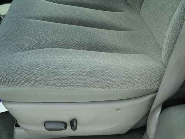 Dodge Grand Caravan 2005 photo 2