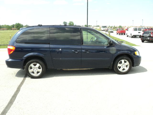 Dodge Grand Caravan 2005 photo 4