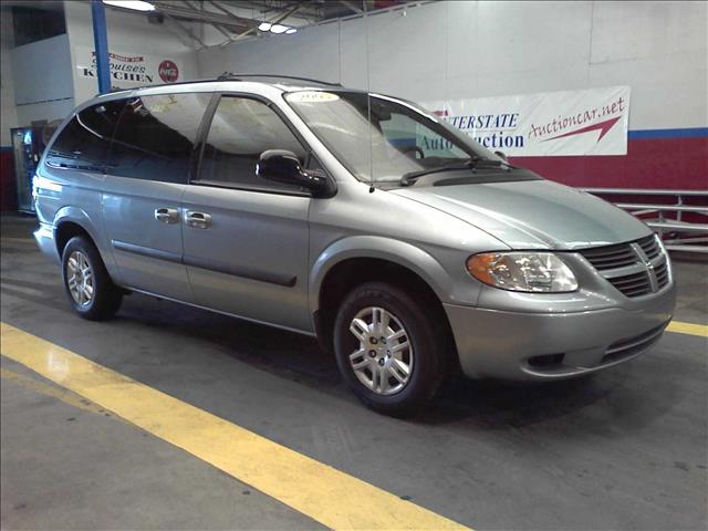 Dodge Grand Caravan 2005 photo 1