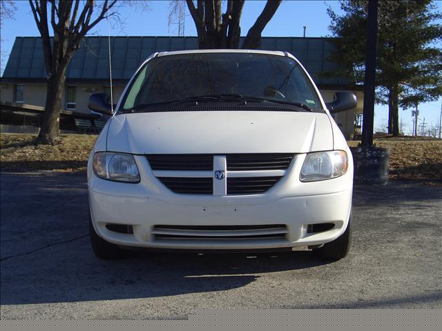 Dodge Grand Caravan 2005 photo 3