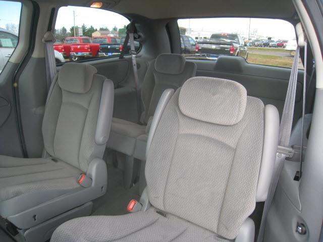 Dodge Grand Caravan 2005 photo 4