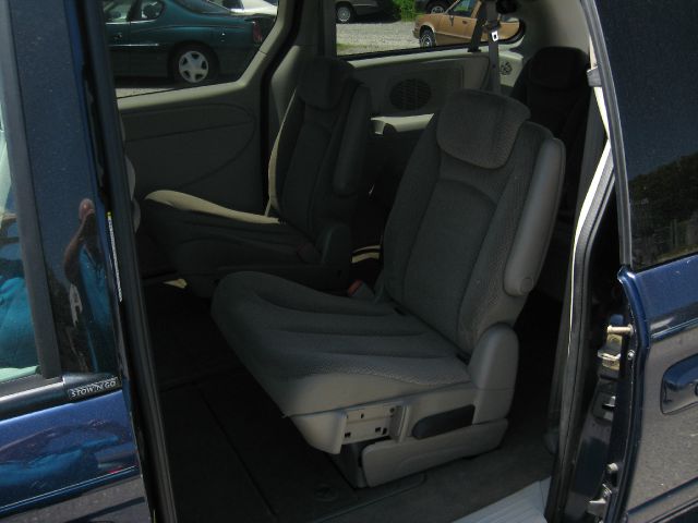 Dodge Grand Caravan 2005 photo 3