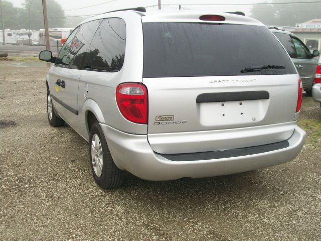 Dodge Grand Caravan 2005 photo 12