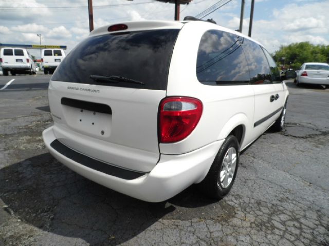 Dodge Grand Caravan 2005 photo 8