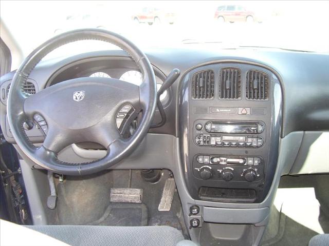 Dodge Grand Caravan 2005 photo 2