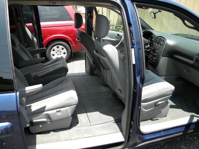 Dodge Grand Caravan 2005 photo 1