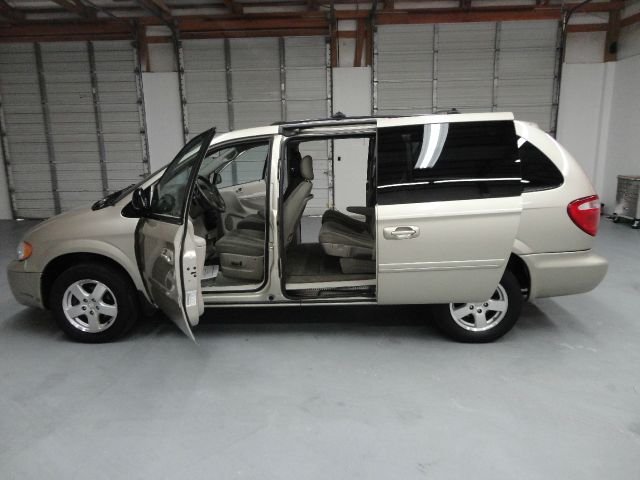 Dodge Grand Caravan 2005 photo 15