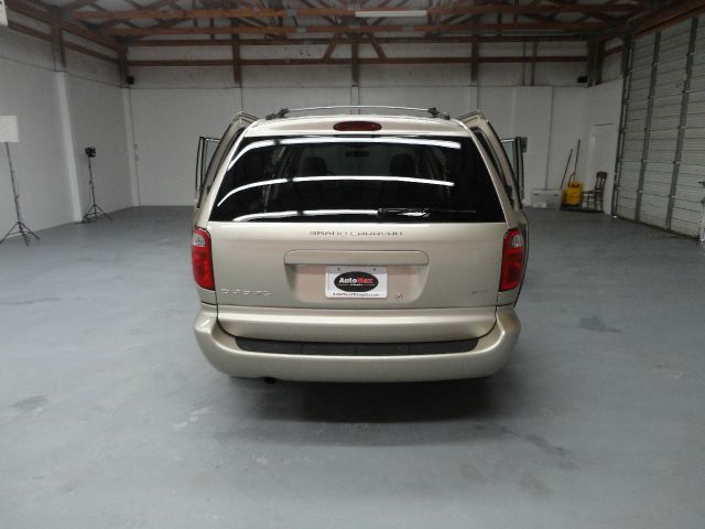 Dodge Grand Caravan 2005 photo 18