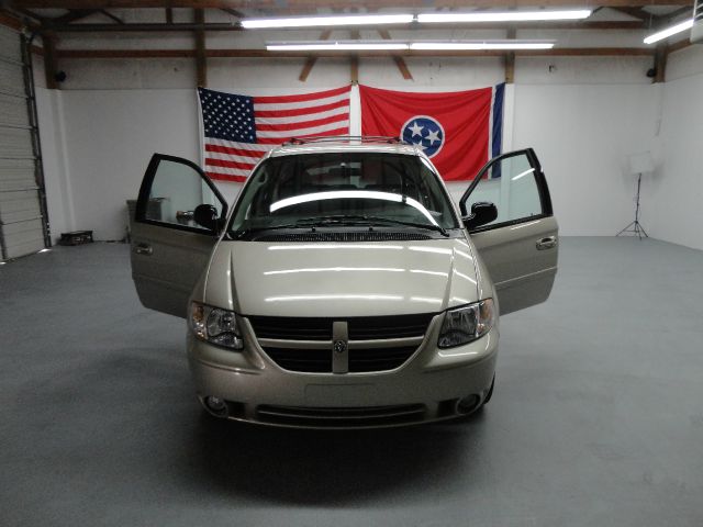 Dodge Grand Caravan 2005 photo 20