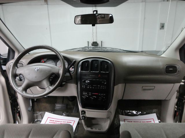 Dodge Grand Caravan 2005 photo 6