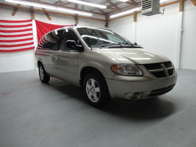 Dodge Grand Caravan 2005 photo 64