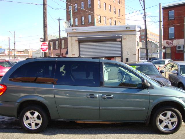 Dodge Grand Caravan 2005 photo 1