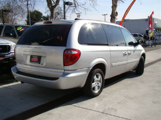 Dodge Grand Caravan 2005 photo 1