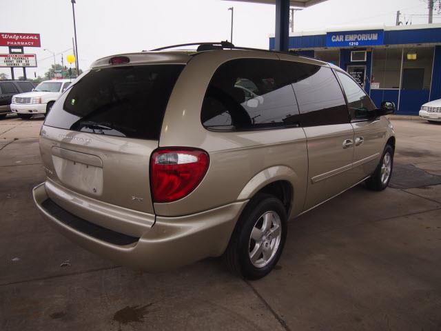 Dodge Grand Caravan 2005 photo 4