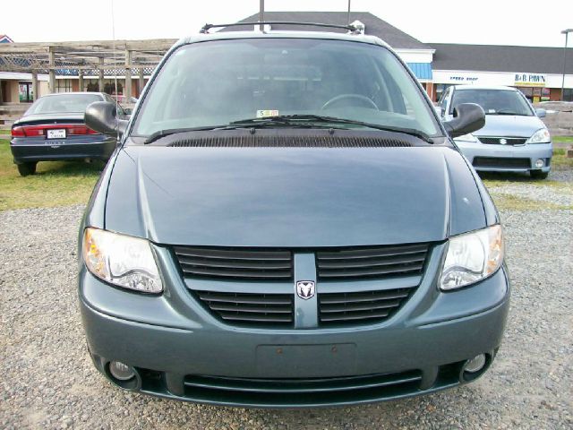 Dodge Grand Caravan 2005 photo 1