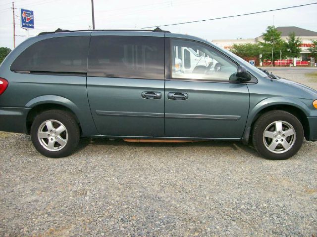 Dodge Grand Caravan 2005 photo 9