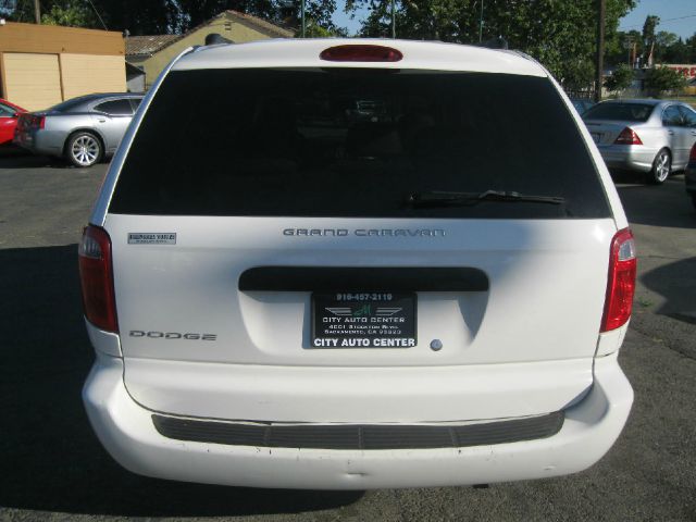 Dodge Grand Caravan 2005 photo 14