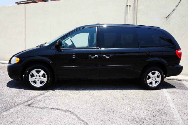 Dodge Grand Caravan 2005 photo 1