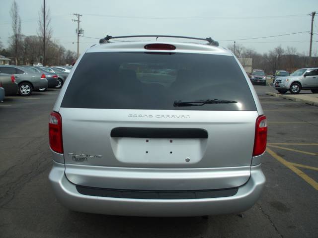 Dodge Grand Caravan 2005 photo 3