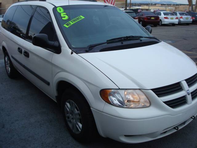 Dodge Grand Caravan 2005 photo 3