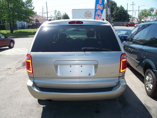 Dodge Grand Caravan 2005 photo 3