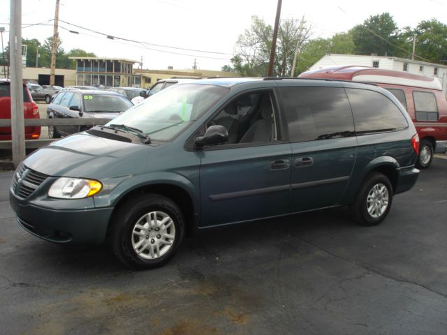 Dodge Grand Caravan 2005 photo 1