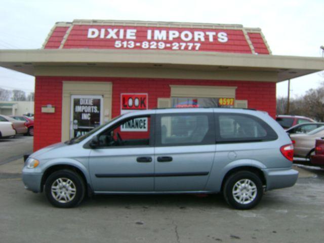 Dodge Grand Caravan 2005 photo 2