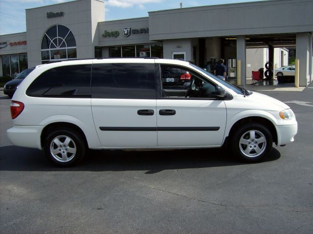 Dodge Grand Caravan 2005 photo 1