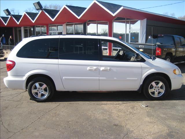 Dodge Grand Caravan 2005 photo 3