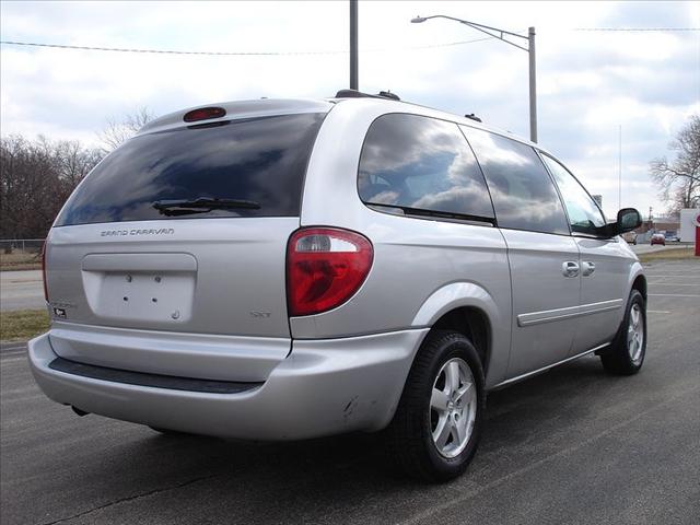 Dodge Grand Caravan 2005 photo 5