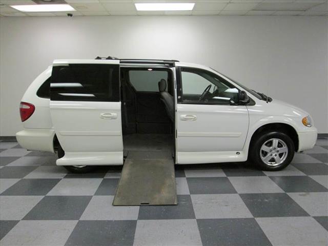 Dodge Grand Caravan 2005 photo 4