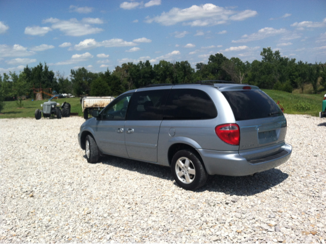 Dodge Grand Caravan 2005 photo 1