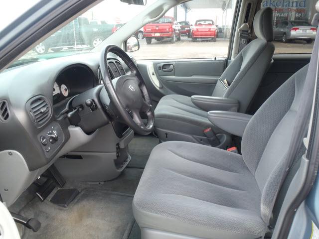 Dodge Grand Caravan 2005 photo 4