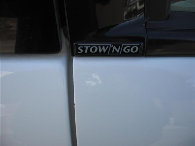 Dodge Grand Caravan 2005 photo 1