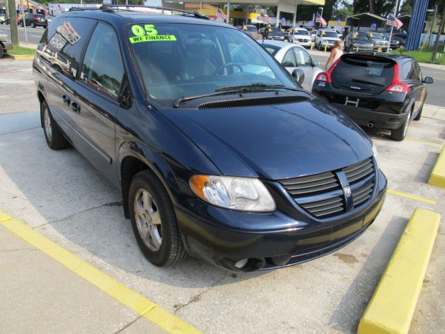 Dodge Grand Caravan 2005 photo 3