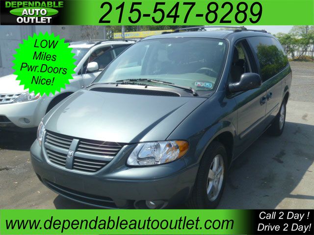 Dodge Grand Caravan 2005 photo 4