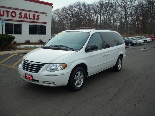 Dodge Grand Caravan 2005 photo 1