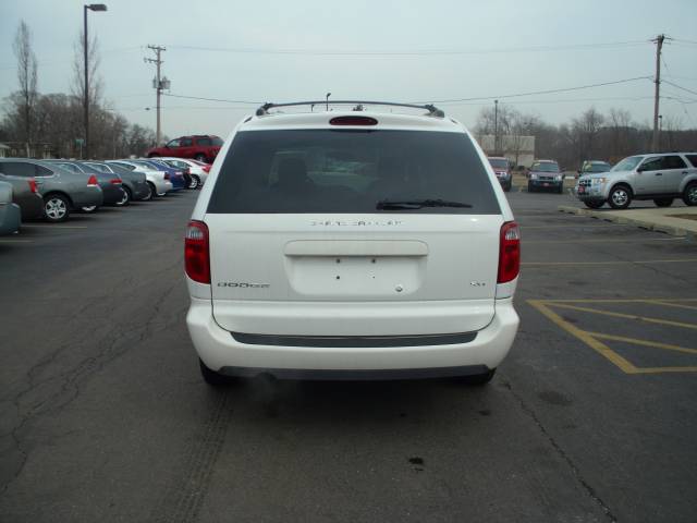 Dodge Grand Caravan 2005 photo 3