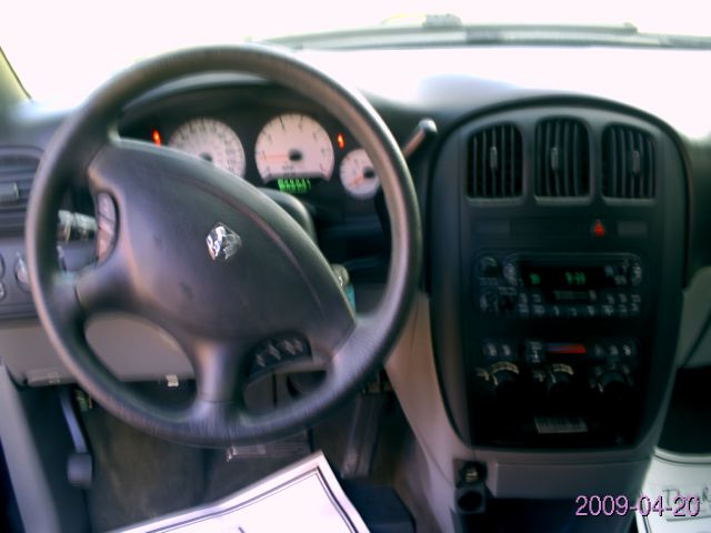 Dodge Grand Caravan 2005 photo 4