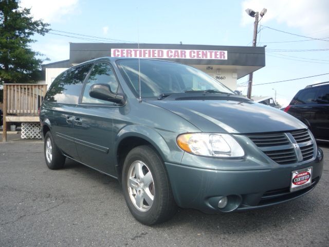 Dodge Grand Caravan 2005 photo 3