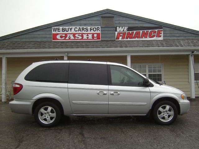 Dodge Grand Caravan 2005 photo 2