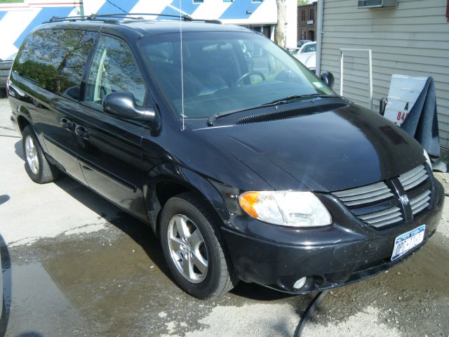 Dodge Grand Caravan 2005 photo 1