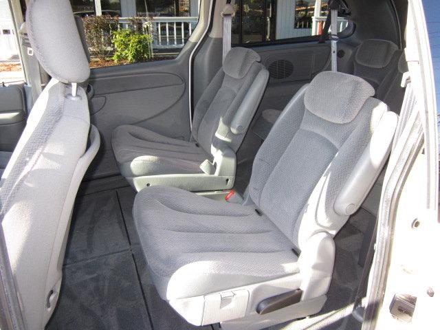 Dodge Grand Caravan 2005 photo 3