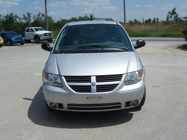 Dodge Grand Caravan 2005 photo 3