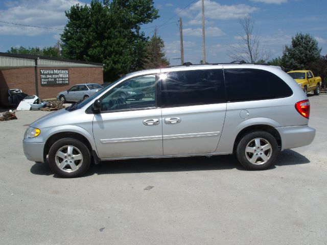 Dodge Grand Caravan 2005 photo 4